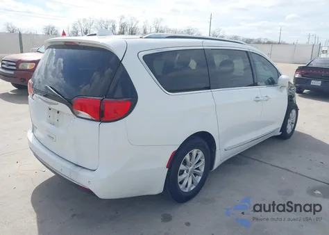 2019 Chrysler Pacifica Touring L z USA, uszkodzony, nr VIN 2C4RC1BG5KR537437